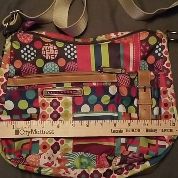 LILY BLOOM CROSSOVER PURSE - Picture 2 of 6